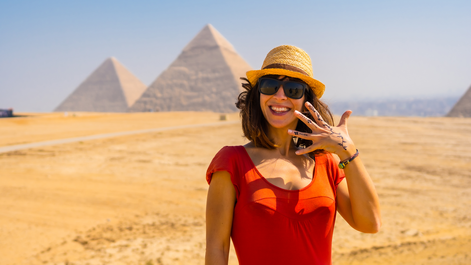 Top 50 Egyptian Traditions You Need To Experience 🌍✨ 1 Top 50 Egyptian Traditions You Need To Experience