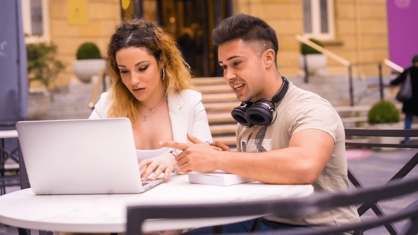 🇱🇧 Tech &Amp; Digital Trends In Lebanon (2025): Best Payment Apps, Remote Work, And Crypto Workarounds 💻📱💰 1 Tech &Amp; Digital Trends In Lebanon